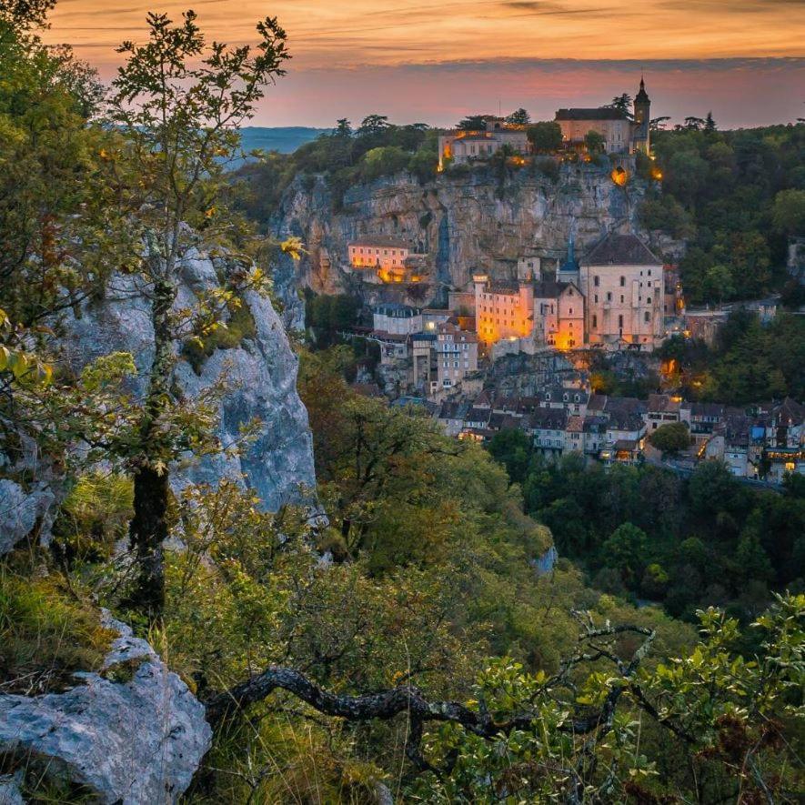 Maison Pierre Loti, Gite Historique Et Spacieux En Vallee De La Dordogne Bretenoux Bagian luar foto